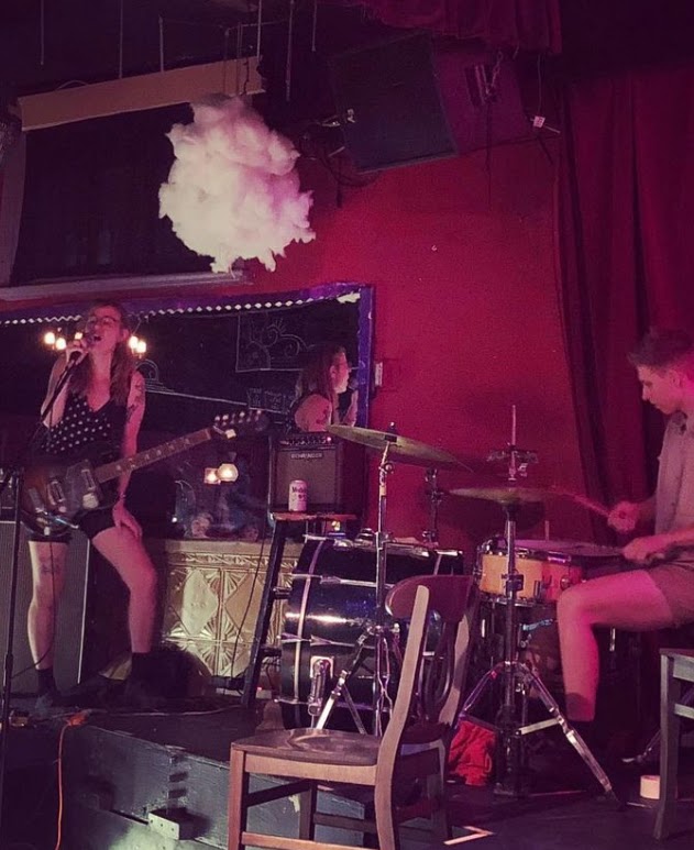 tupamaro playing live